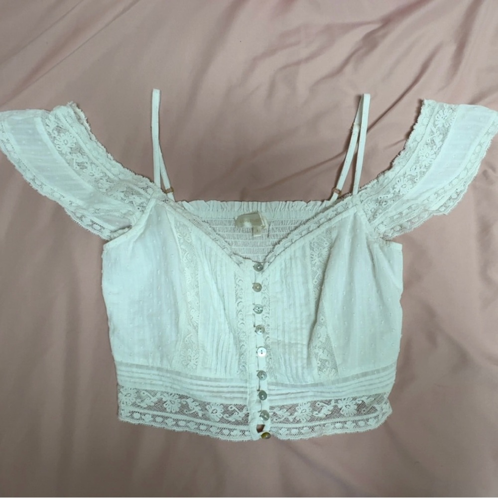 LoveShackFancy Jenae Cotton Off-The-Shoulder Crop Top in Optic White